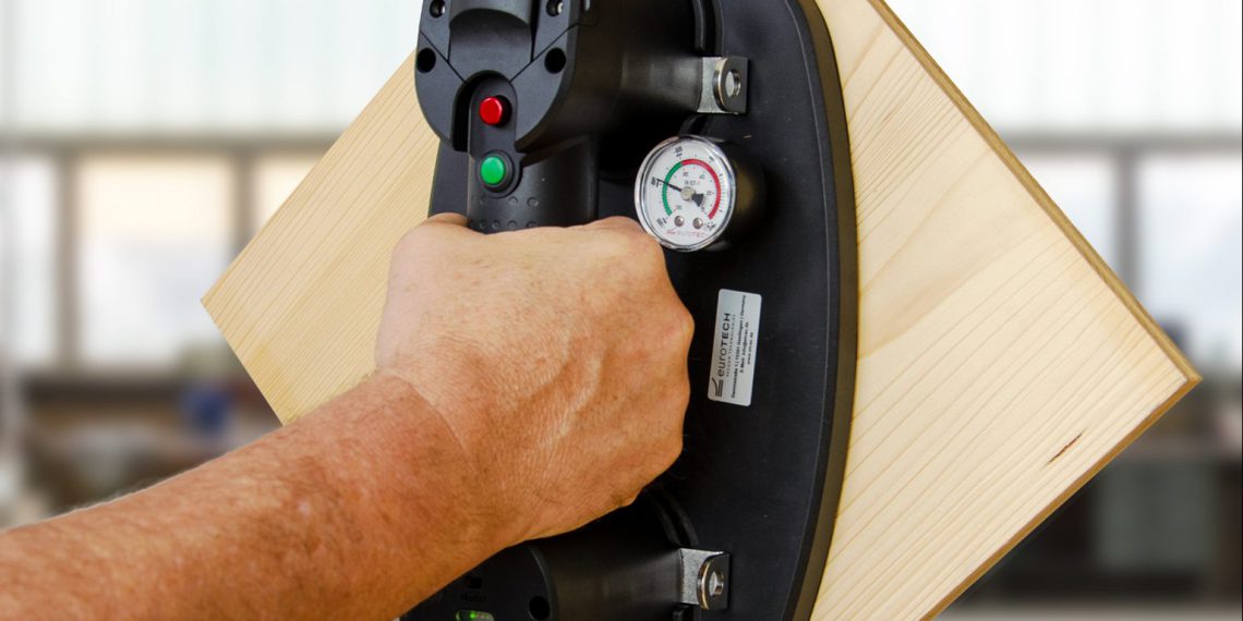 Electronic handheld suction device, type Nemo. (Picture: Eurotech)