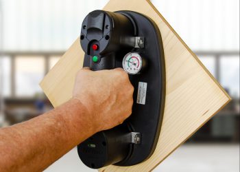 Electronic handheld suction device, type Nemo. (Picture: Eurotech)