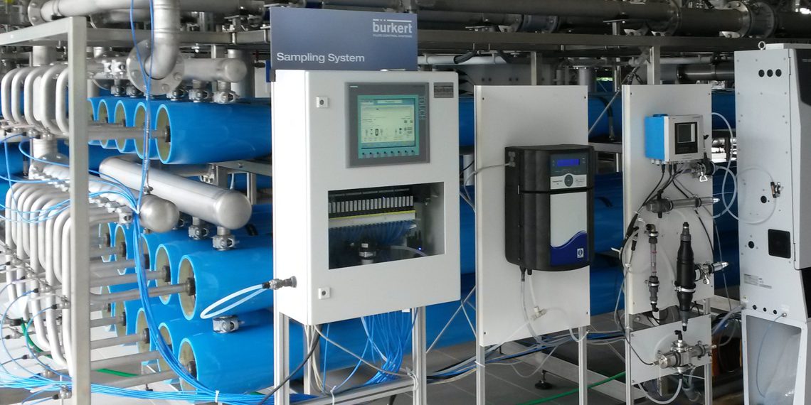 The flexible and scalable membrane integrity test system checks all quality-relevant water data automatically.