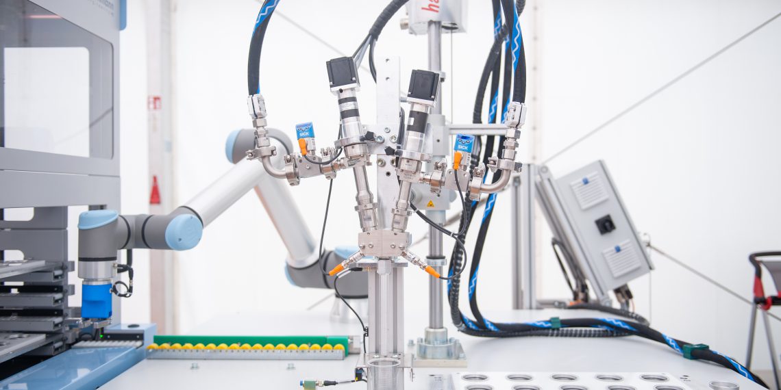 Clean potting is the key - manual and serial Viscotec