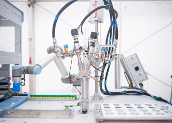 Clean potting is the key - manual and serial Viscotec