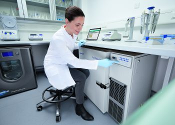 Eppendorf CryoCube® F101h ULT freezer: Compact green -80°C