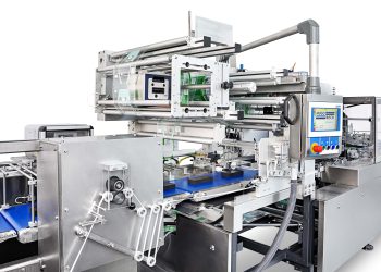 The flowpack X-D zip produces both flowpacks and three-side seal bags with a ziplock seal. (Picture: Hugo Beck)