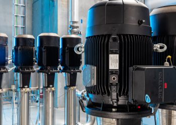 When fitted with Simotics Connect 400, size AH100 to AH450 low-voltage motors can be analyzed using the cloud-based Sidrive IQ Fleet App. Picture: Siemens