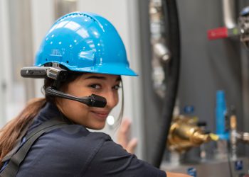 Krones Service support using Argos: in just a few seconds directly at the machine