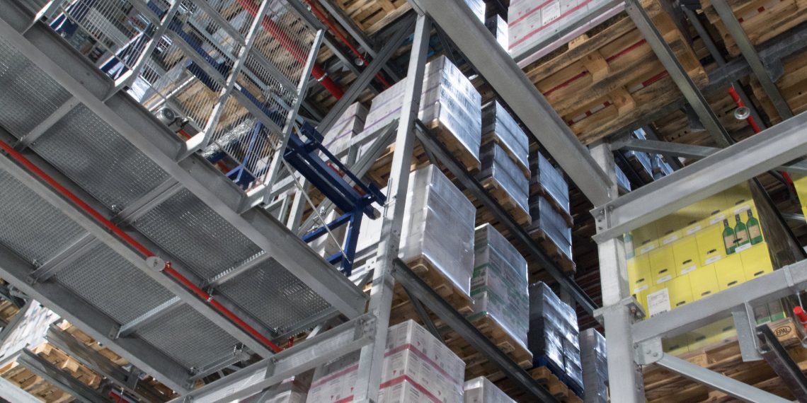 By streamlining its market presence, Krones is uniting the group’s entire intralogistics portfolio under the family brand of “System Logistics”. Picture: Krones