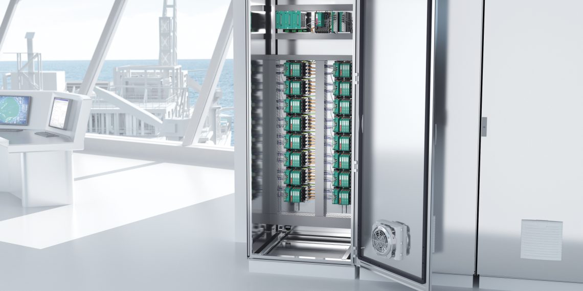 Low heat dissipation enables a high packing density in the cabinet, thus saving space in the control room. Picture: Pepperl+Fuchs