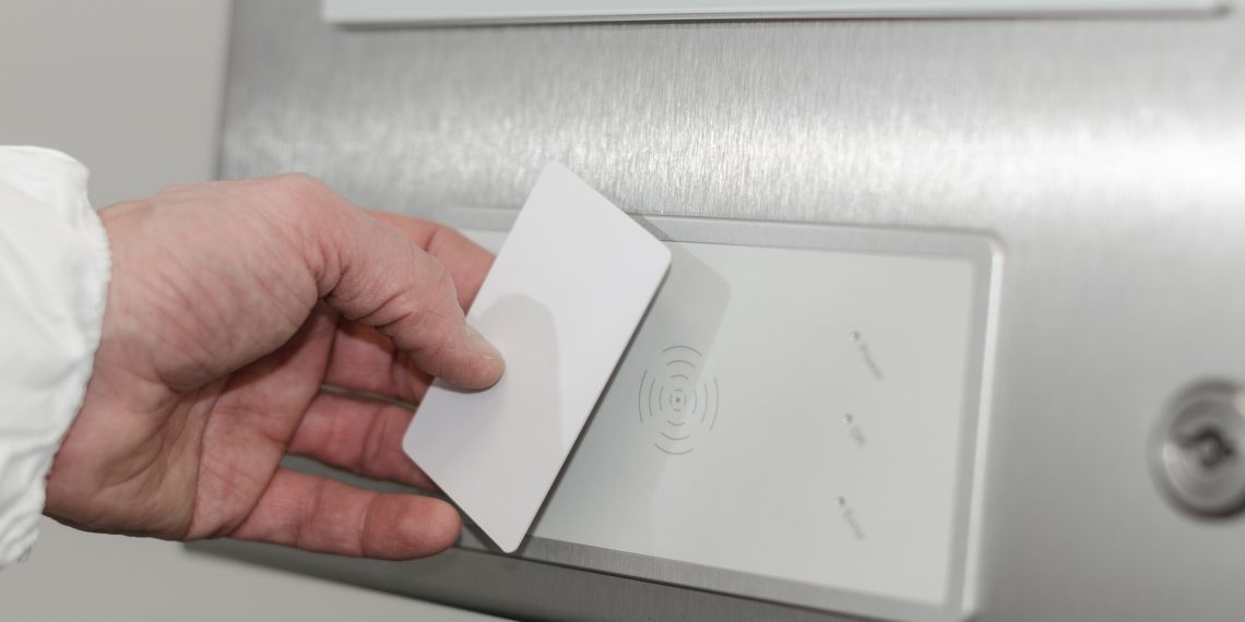 Integrated RFID readers for fast and secure access control at HMI systems also in hazardous areas. Picture: R. Stahl