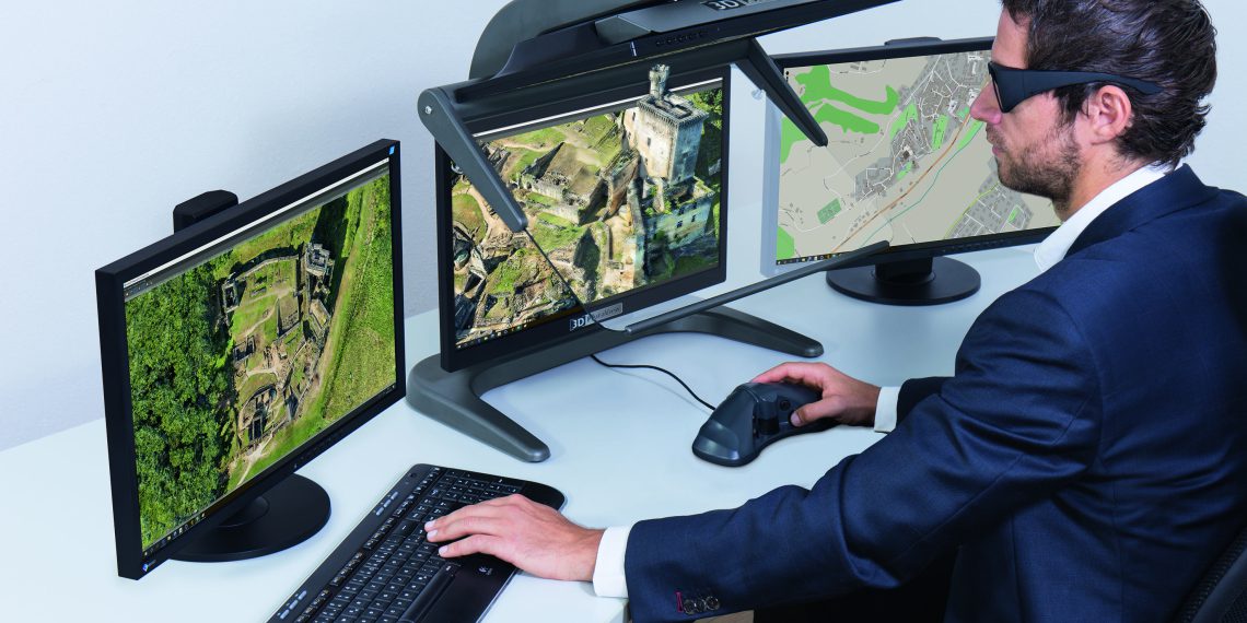 The innovative passive 3D stereo monitor 3D PluraView is now also available in 24” FHD display size with full HD resolution. (Picture: Schneider Digital)