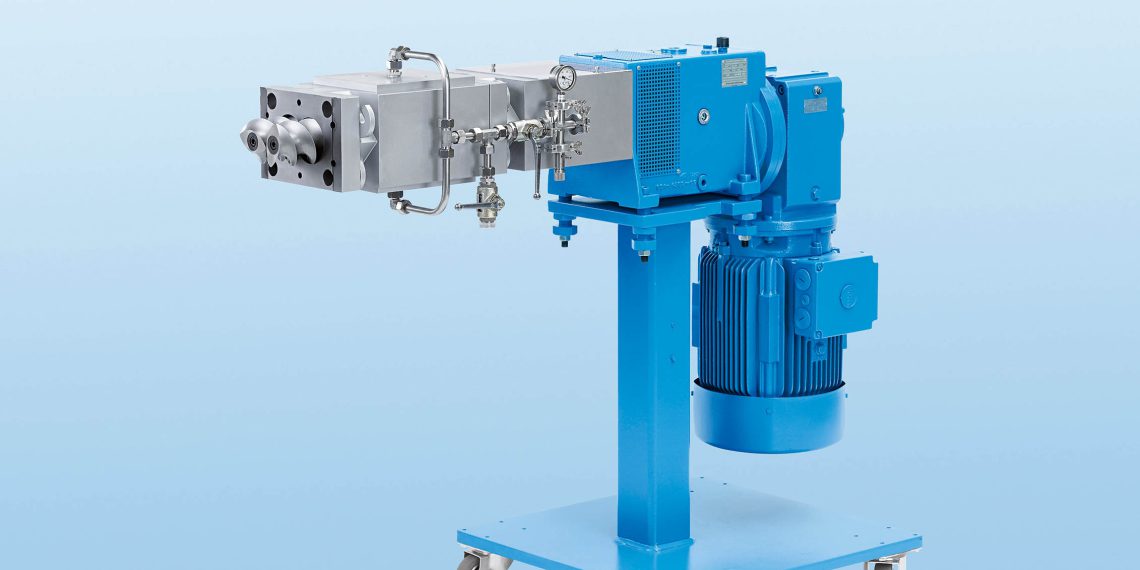 The Coperion side feeder ZS-B equipped with the patented feed enhancement technology (FET) increases the material intake capacity in the processing of feed limited products by up to three times.