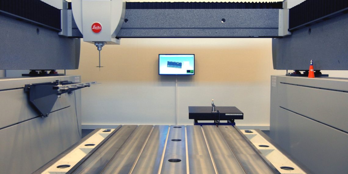 3D-measuring machine made of Granite, test specimen made of cementitious Nanodur-Concrete.