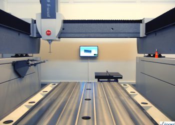 3D-measuring machine made of Granite, test specimen made of cementitious Nanodur-Concrete.