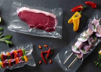 Fully recyclable vacuum film