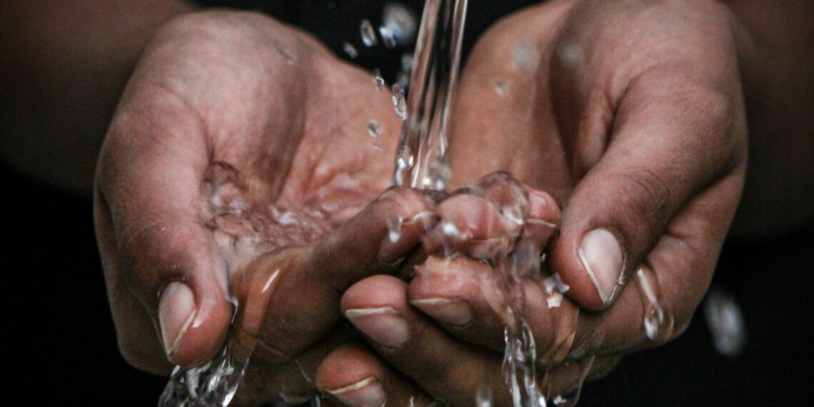 Carbonate analysis for bath water supply