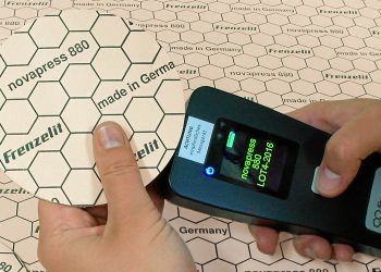 Intelligent gasket, ready for Industry 4.0: Gasket Code Technology (GCT) identifies the material type, manufacturing period and production lot of a novapress 880 gasket at any time.