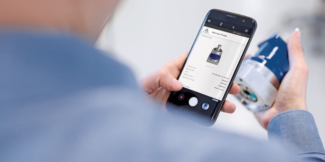 The “Wittenstein Service Portal” will in future offer product related services as well as smart services for gearboxes with cynapse. (Picture: Wittenstein)